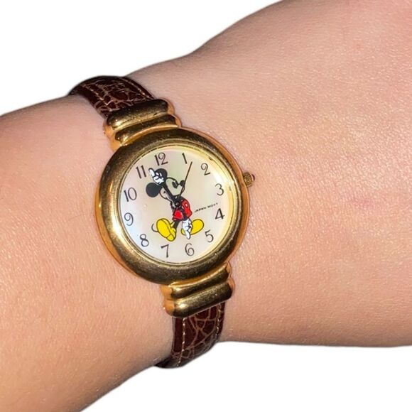 Classic Disney Mickey Mouse Watch On Leather Band - Picture 1 of 6